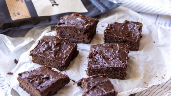 Flourless Fudge Protein Brownies