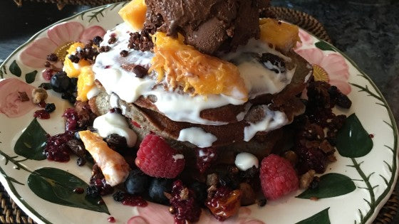 Prana On Vegan Vanilla Choc-Chip Protein Pancakes with Chia-berry Jam